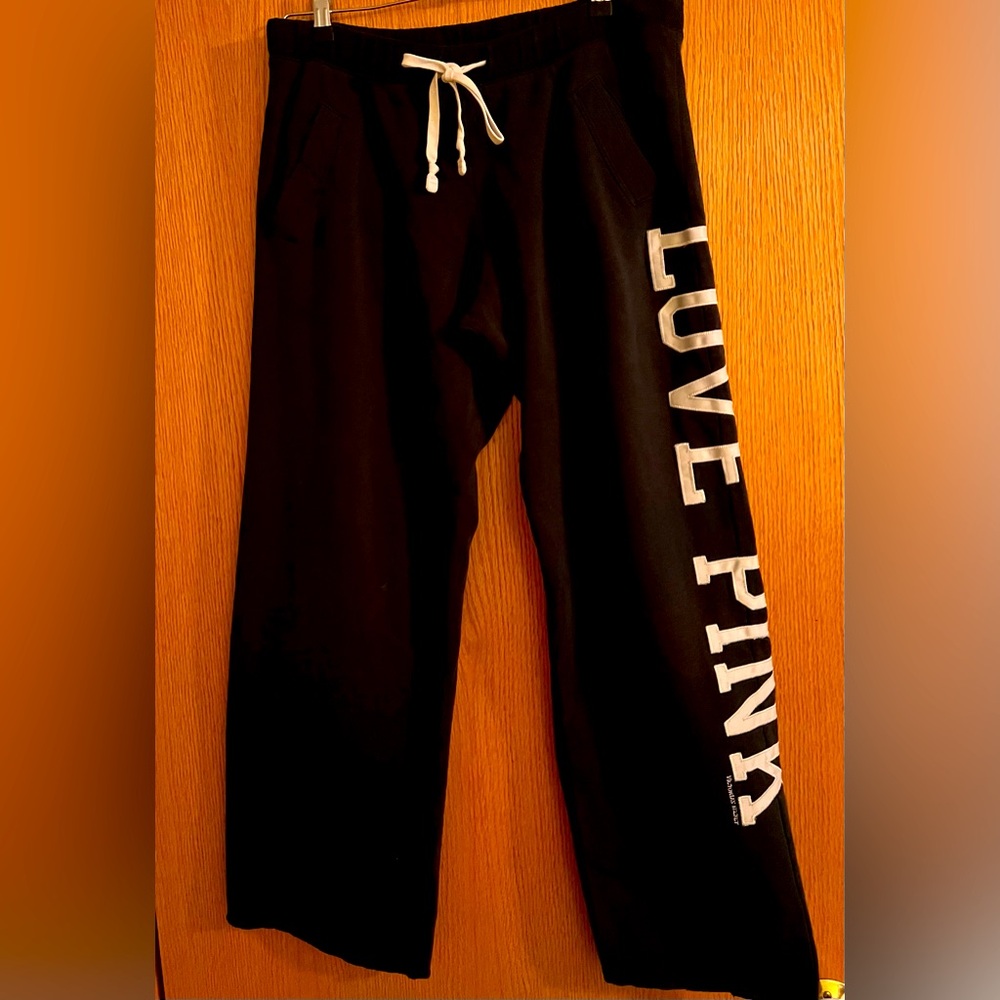 Super comfy cropped PINK sweatpants